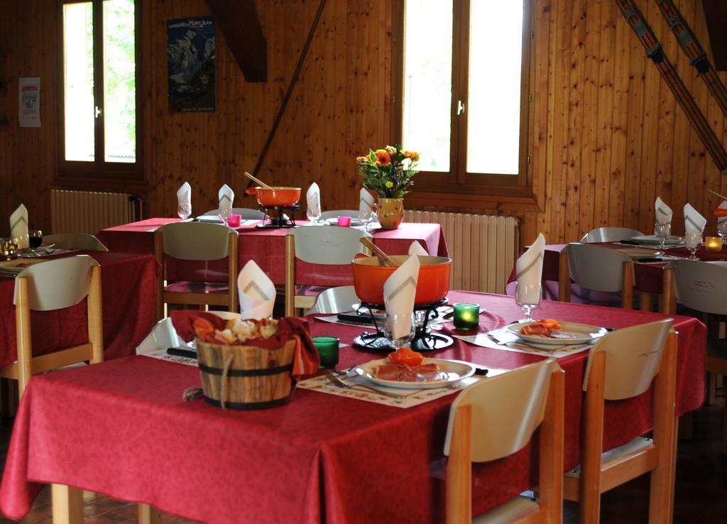 Village Vacances Le Salvagny Sixt Exterior foto