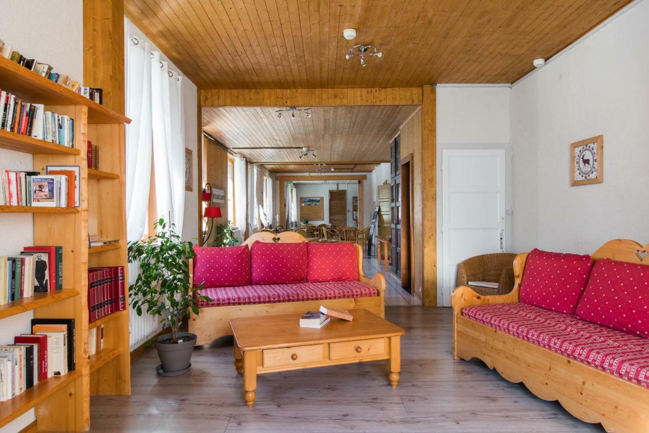 Village Vacances Le Salvagny Sixt Exterior foto